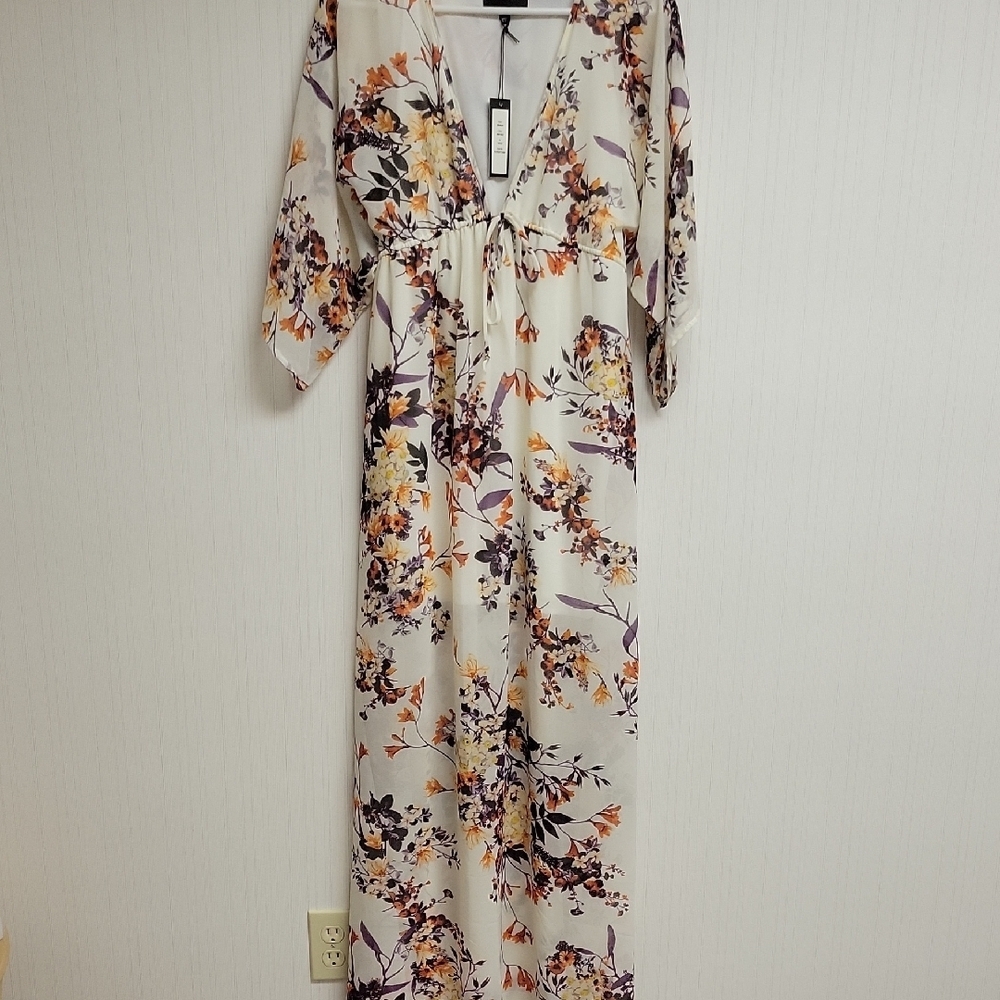 Romeo + Juliet, women's Couture Floral Maxi Dress with V-Neck, Medium NWT - Picture 2 of 10